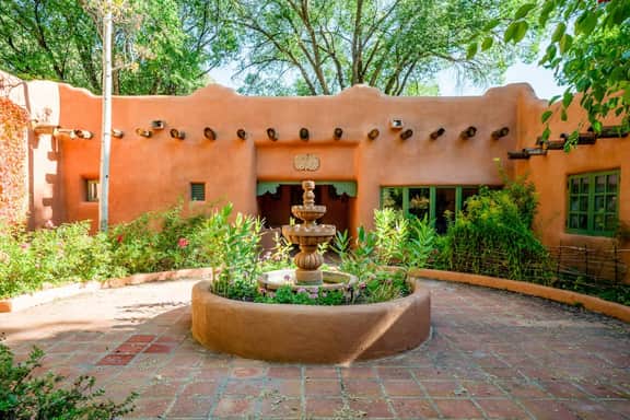 Casa Rosa