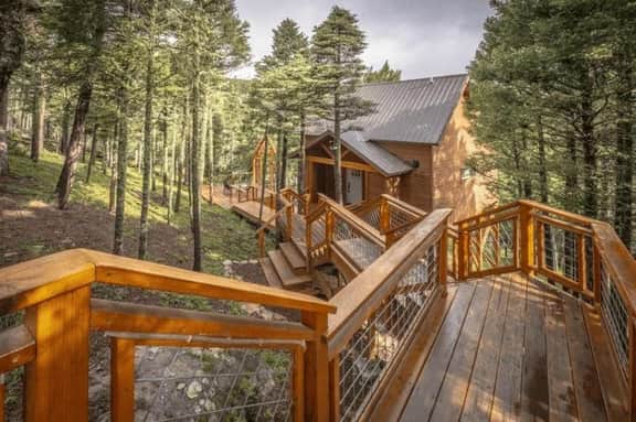 RidgeWalk Treehouse