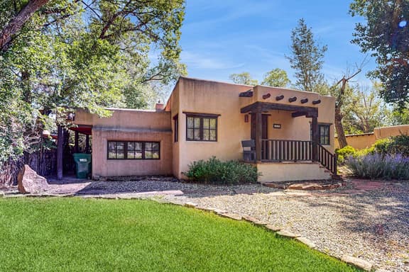 Casa Raya Taos